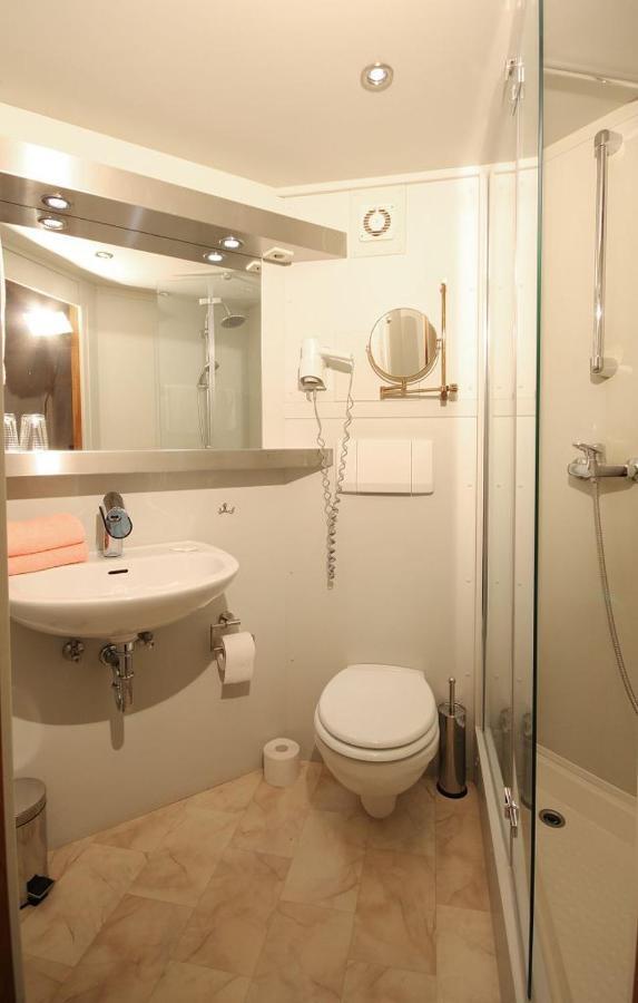 Hotel Weiland Lahnstein Bagian luar foto